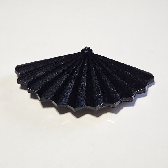 Vintage Black Plastic Fan Pin Brooch - Picture 7 of 9